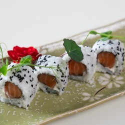 URAMAKI PHILADELPHIA*