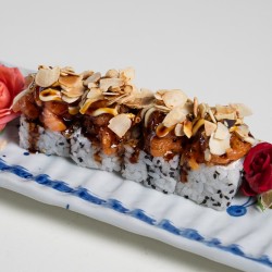 URAMAKI SAKE TARTAR*